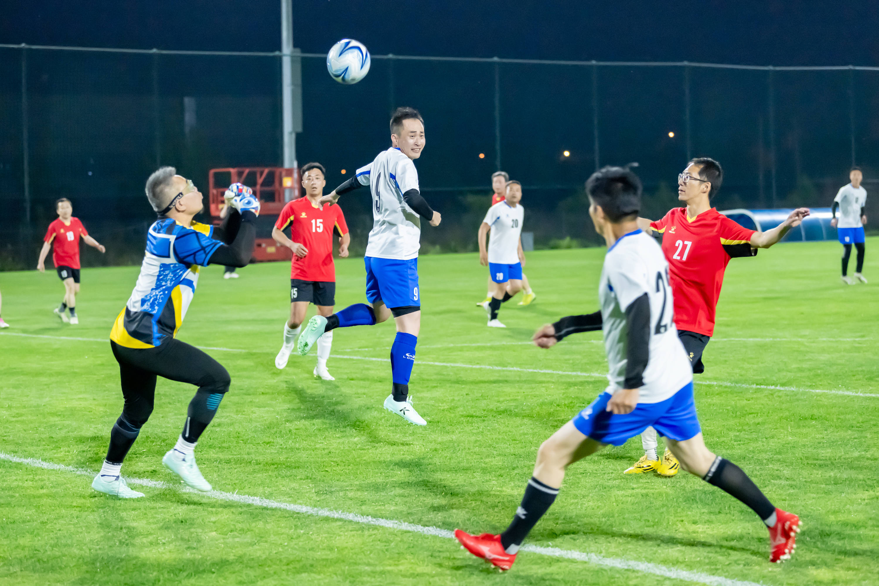 过高风险的 过高风险的